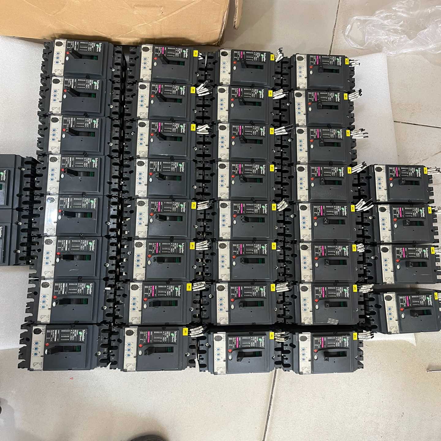 施耐德NSX100N/160N/160H/250H塑壳断路器--议价商品