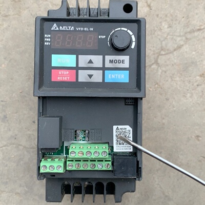 【议价】台达变频器VFD007EL21W.220V/750W
