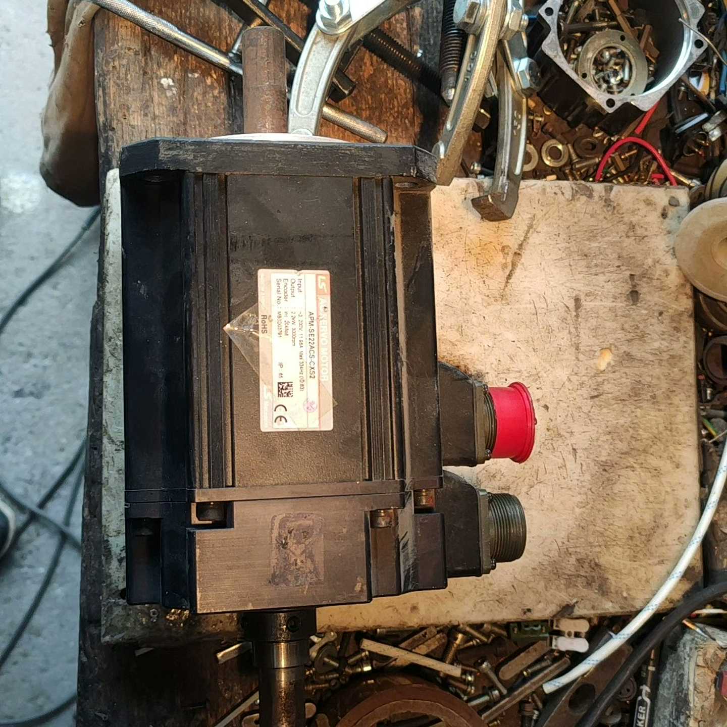 ls伺服电机apm-se22acs-cxs2，2.2kw30（零零电子）
