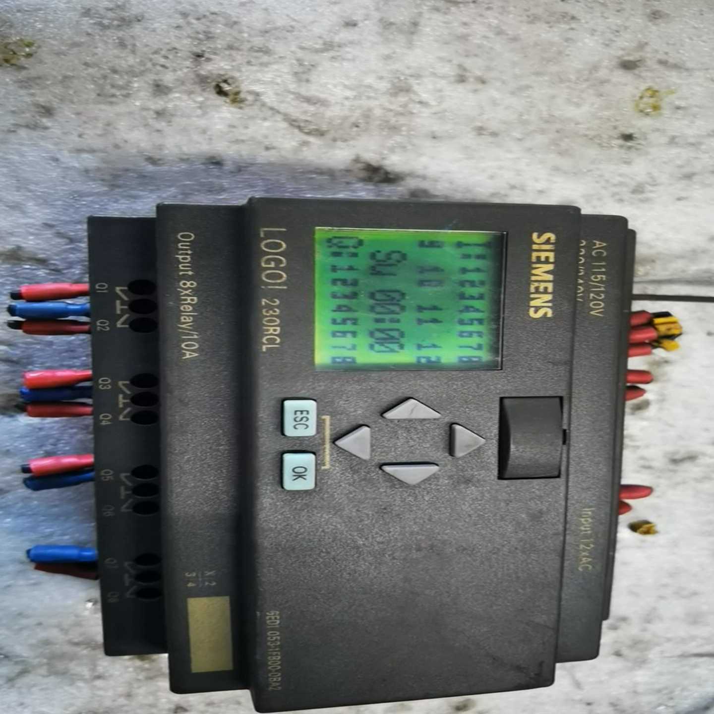 西门子LOGOL230RCL逻辑控制器，6ED1053--议价商品