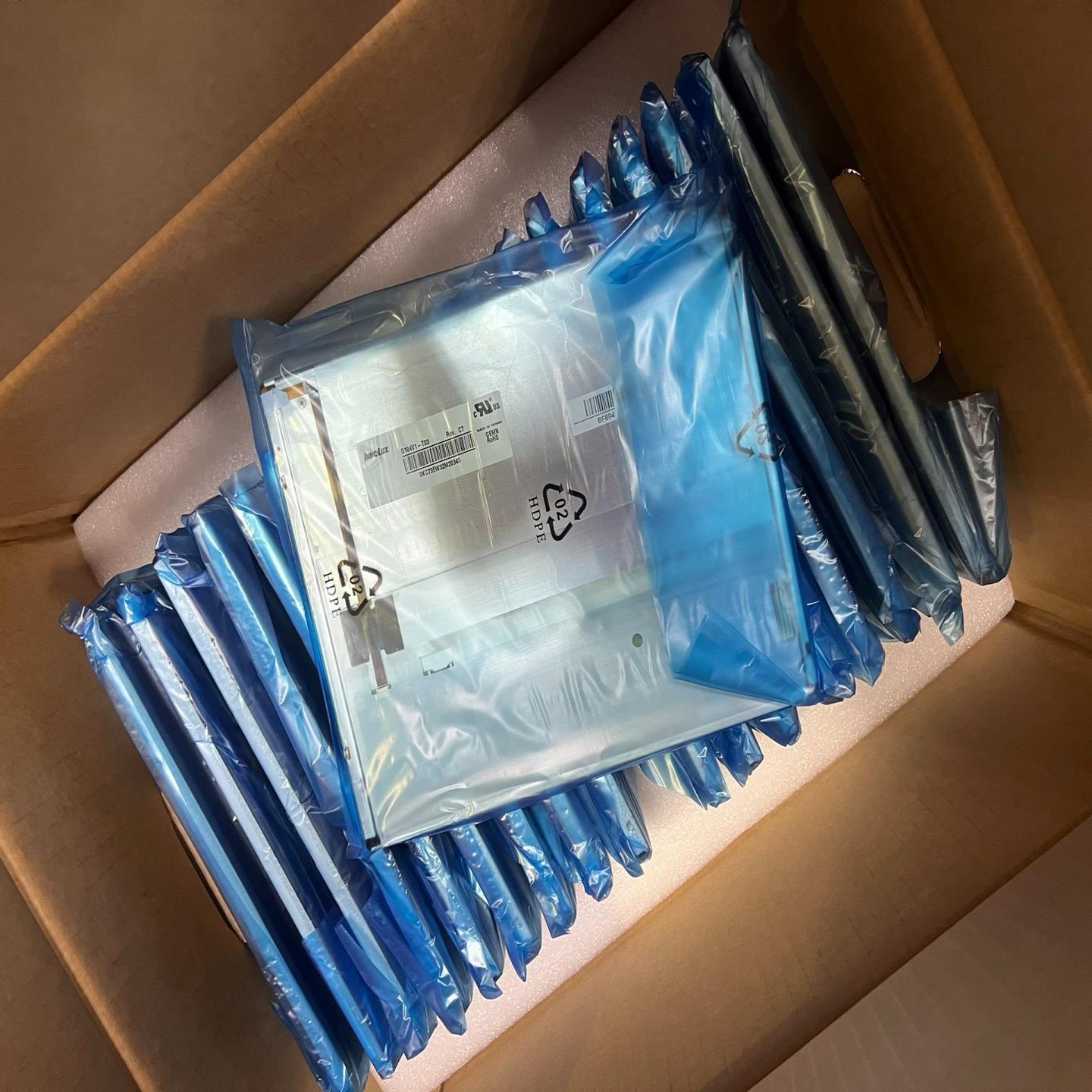 全新Innolux群创屏幕，型号G104V1-T03，包装完--议价商品