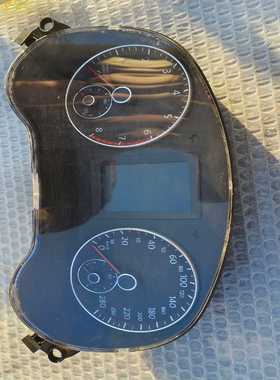 新速腾原车仪表16D920870，适合大众速腾车型。原装拆车--议价商