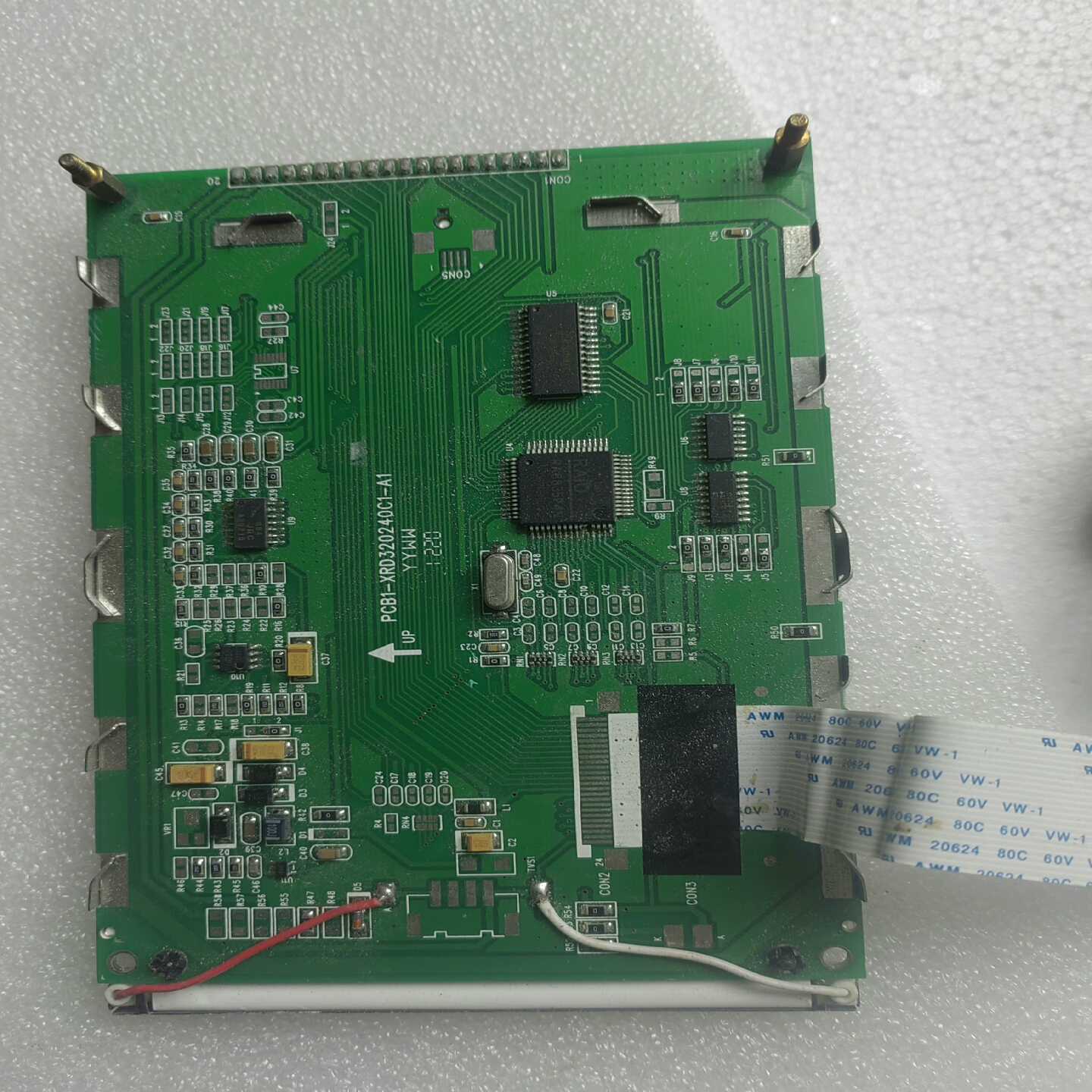 PCB1一XRD320240C1一A1，工控屏幕，成色如图实-议价