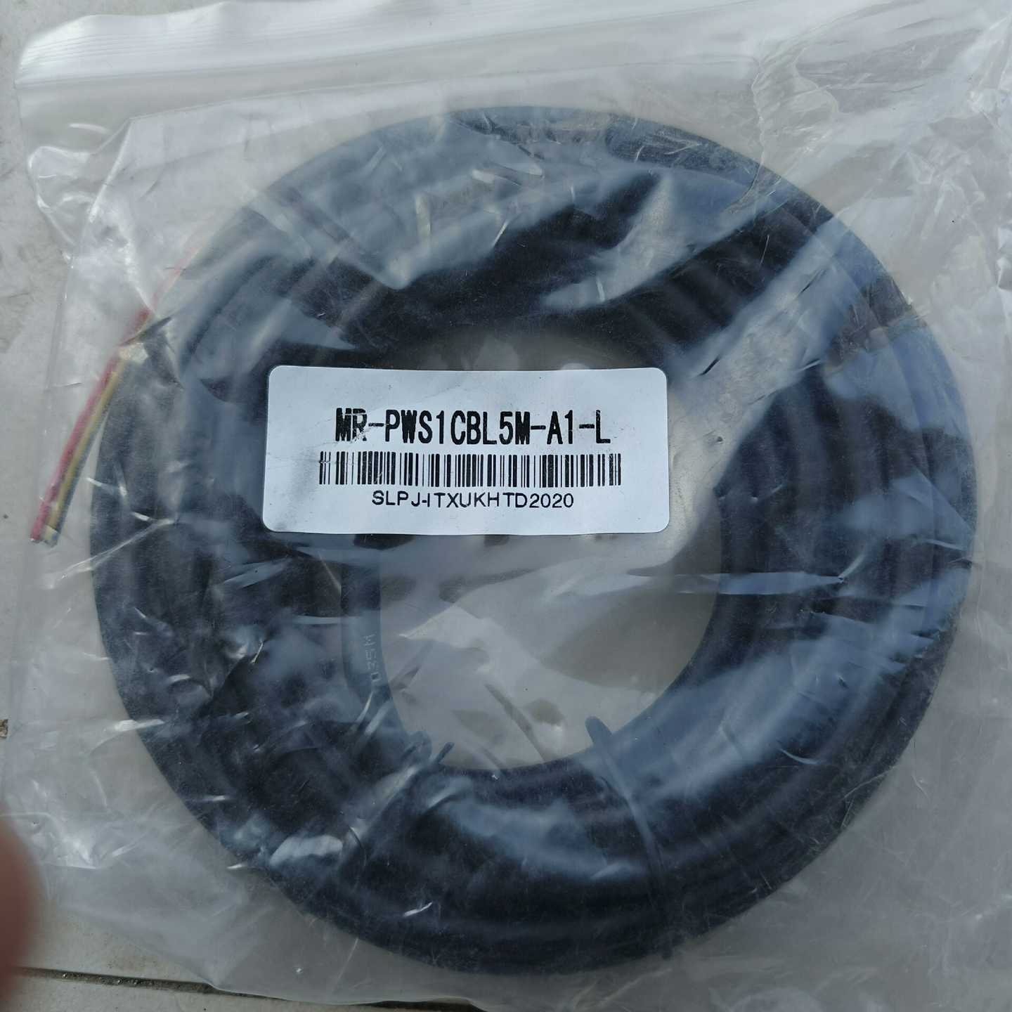 议价三菱伺服配件信U号接头动力线编码器线MR-PWS1CBL5M-现货/维