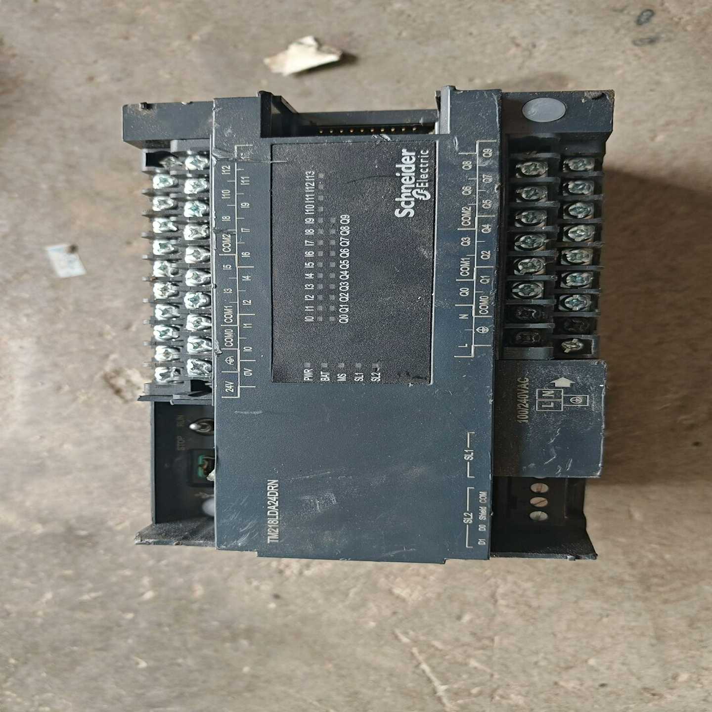 施耐德PLC拆机TM218LDA24DRN通电有图成色如图--议价商品