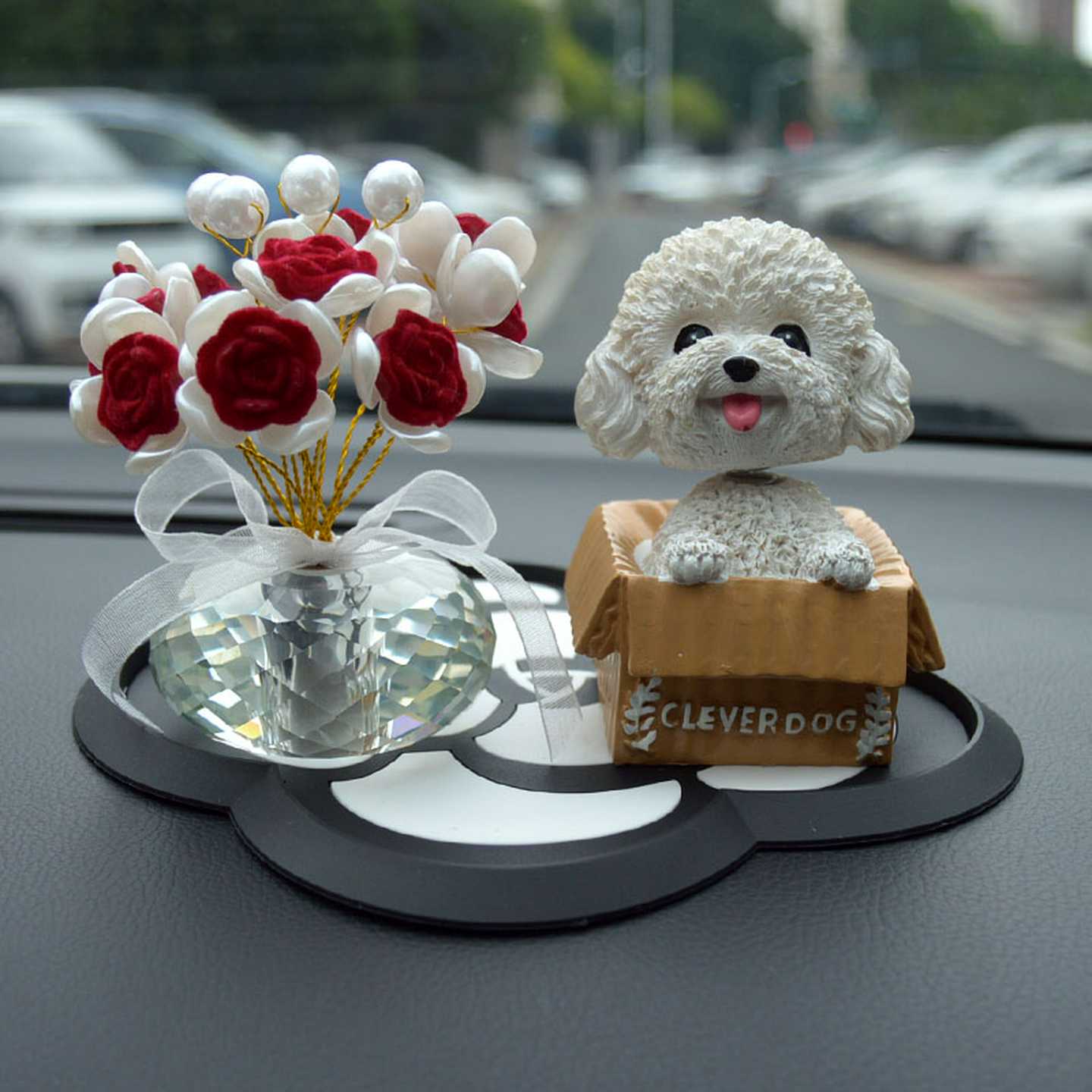 可爱摇头泰迪狗狗汽车摆件车载车内饰品创意车内中控台装饰用品女