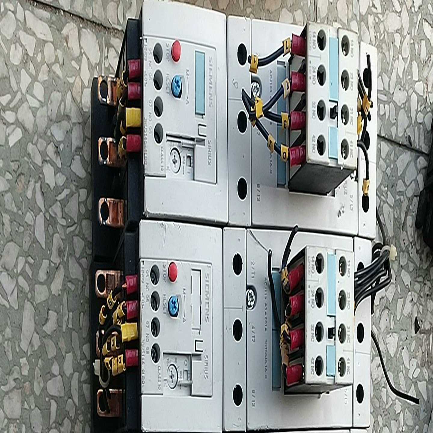 议价拆机接触器，5046-10。两个带侧面继适用