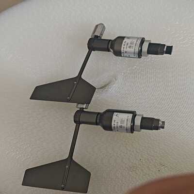 贝良风向标：BLF1-X51288.68.242两个，看着【卡奥电子】