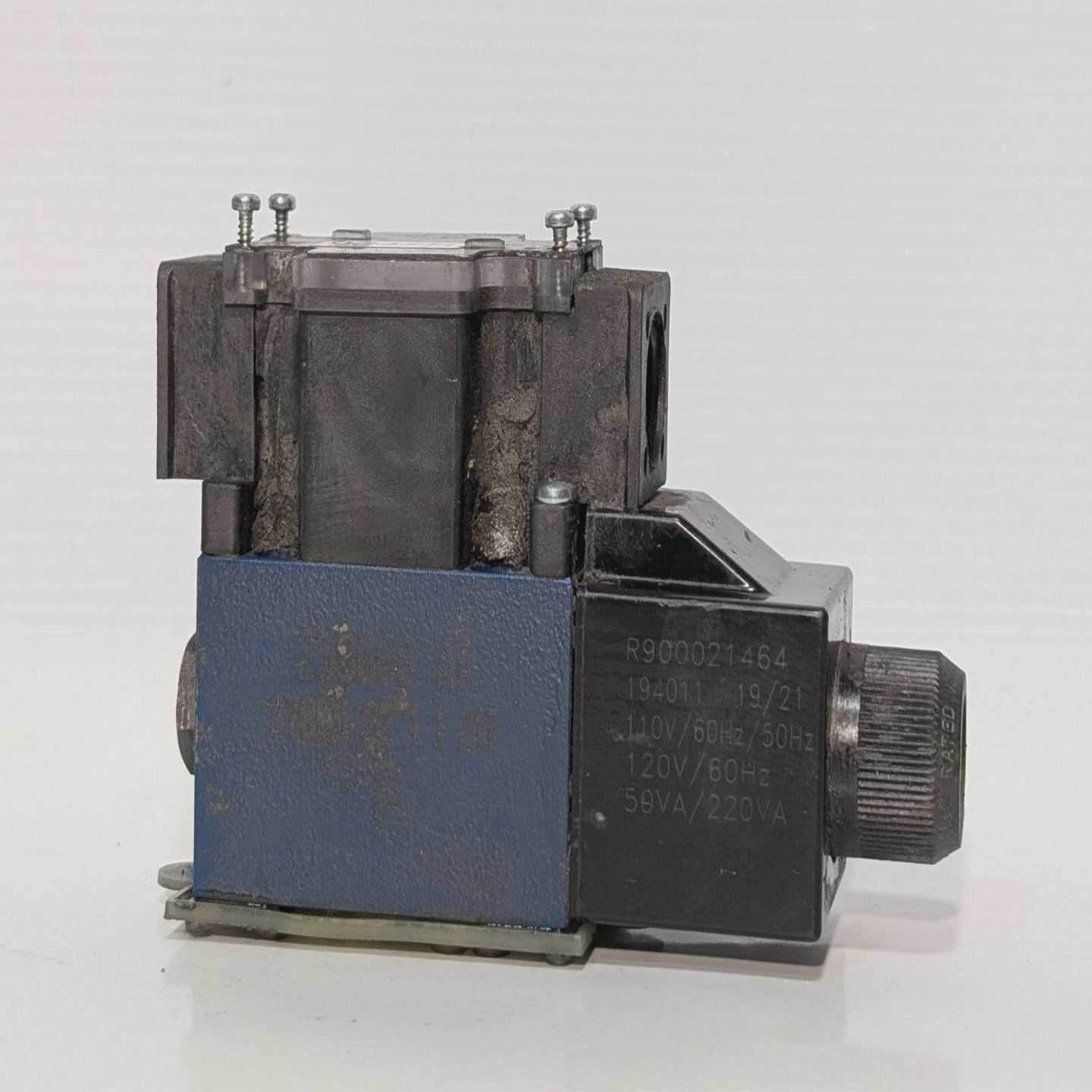 Rexroth4WE6Y62/EW110定向控制阀带R900021464电磁线圈