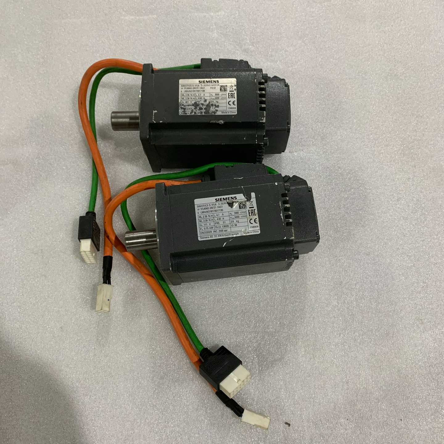 1FL6042-2AF21-1AG1V9”马达，成色如询价