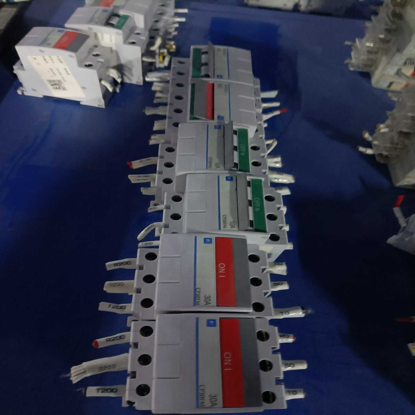 富士断路器CP30FM-3P030，30A三极空气开关，AC--议价商品