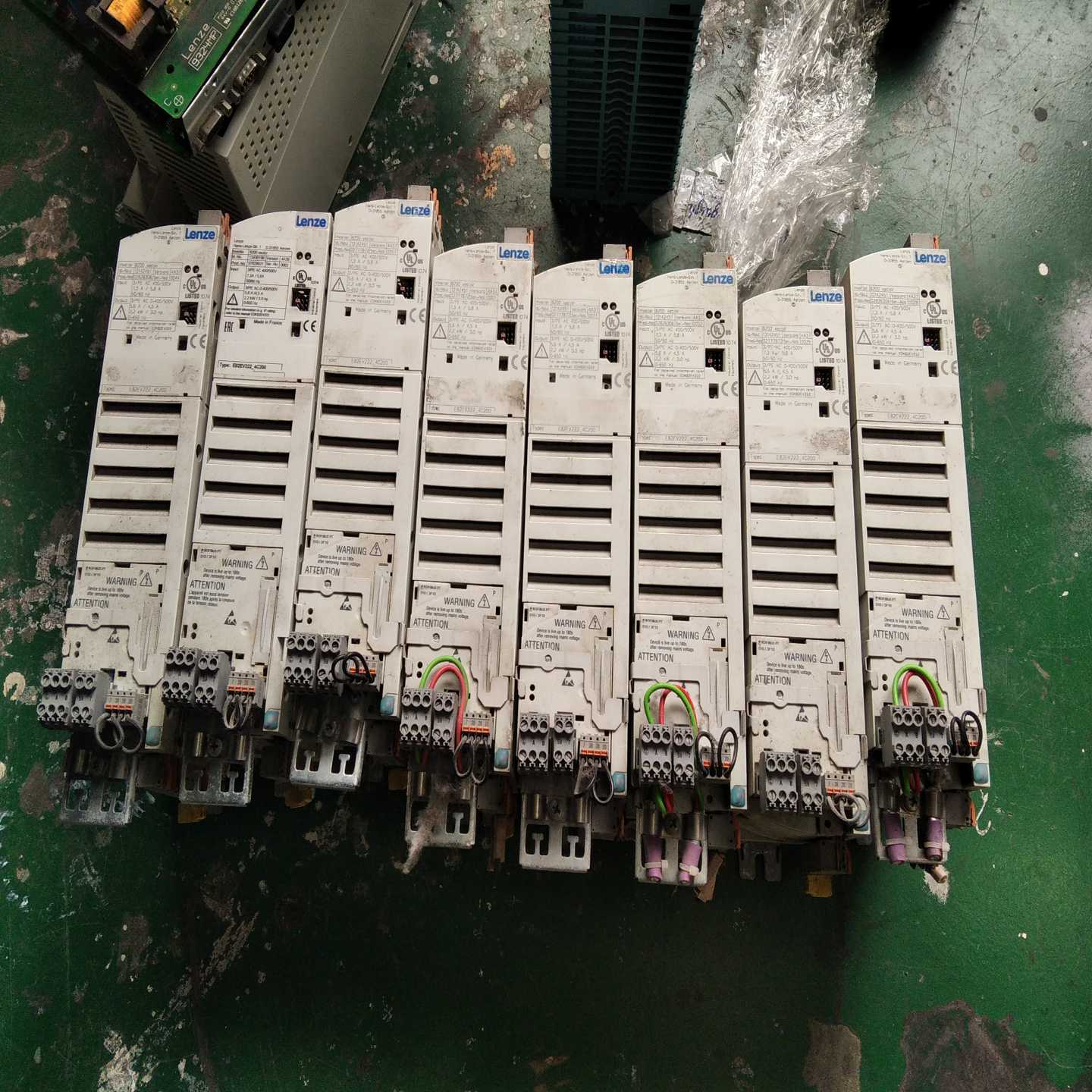 变频器E82EV222-4C200原装无，现