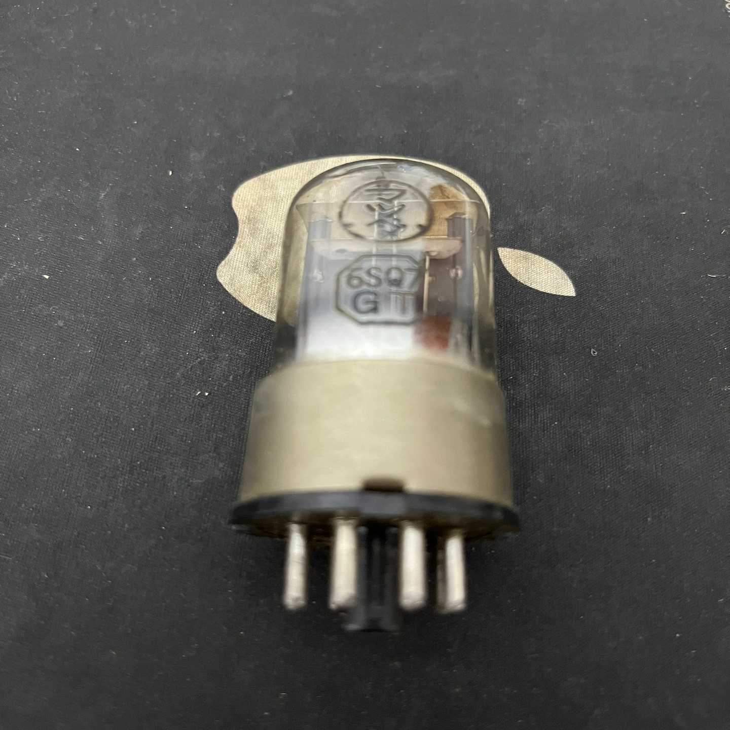 议价二手日本东芝6SQ7胆一只，成色如图，有尘埃，合用的来，闲置