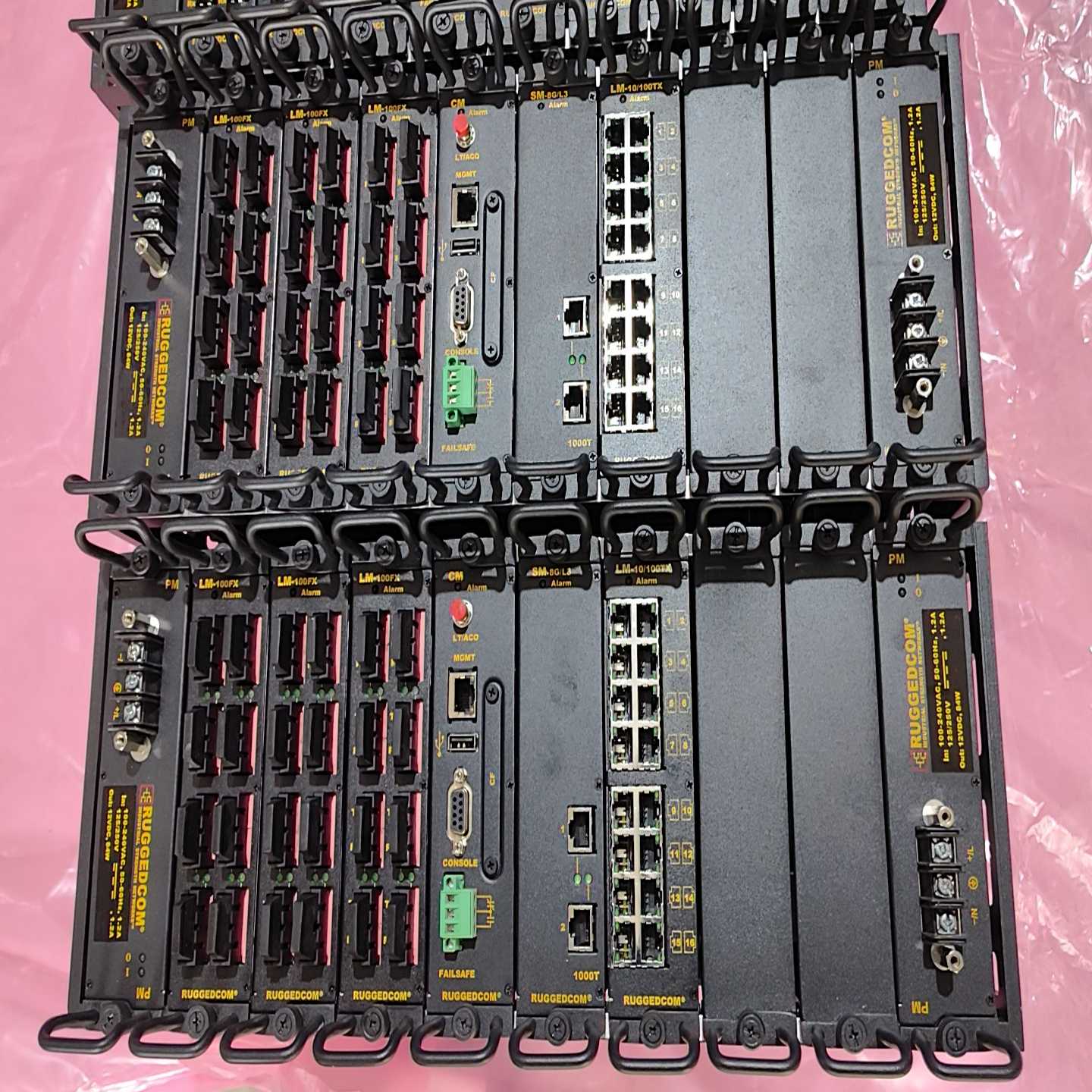 全新RUGGEDCOM工业级设备