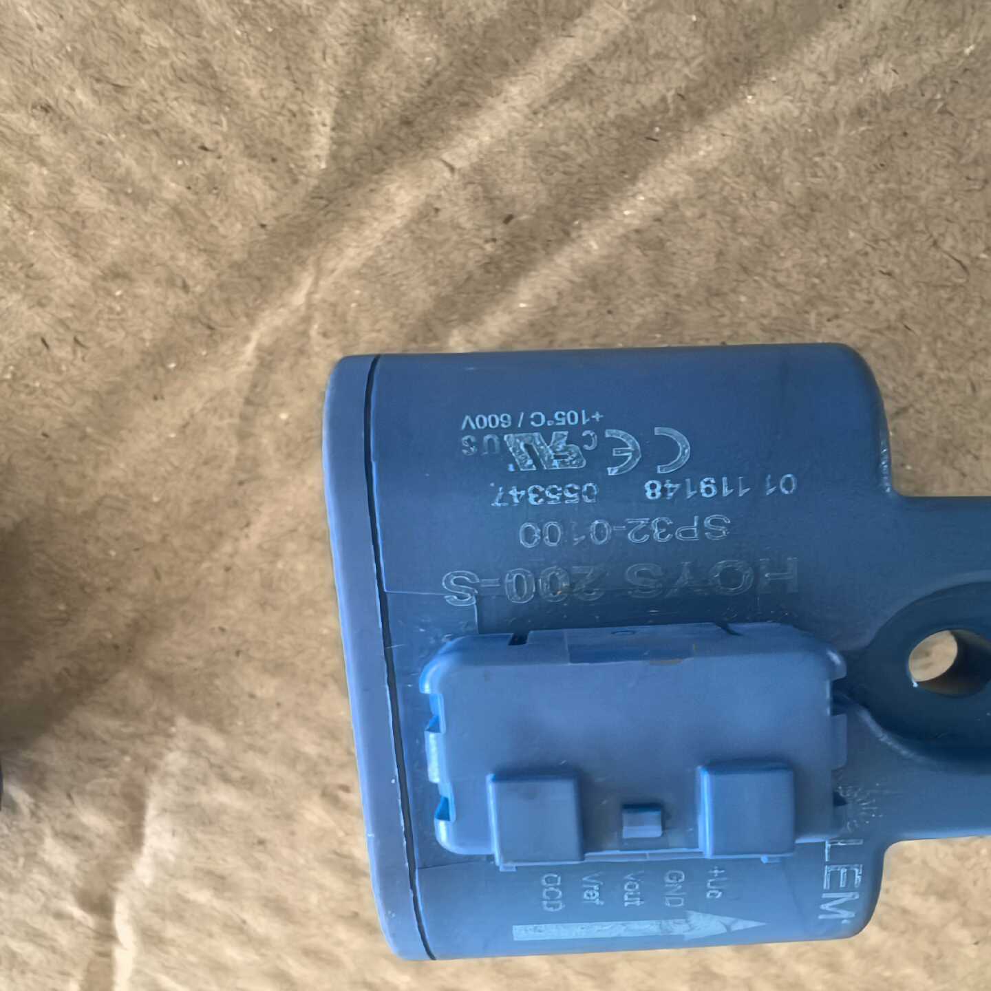 变频器电流传感器HOYS200-S/SP32议价