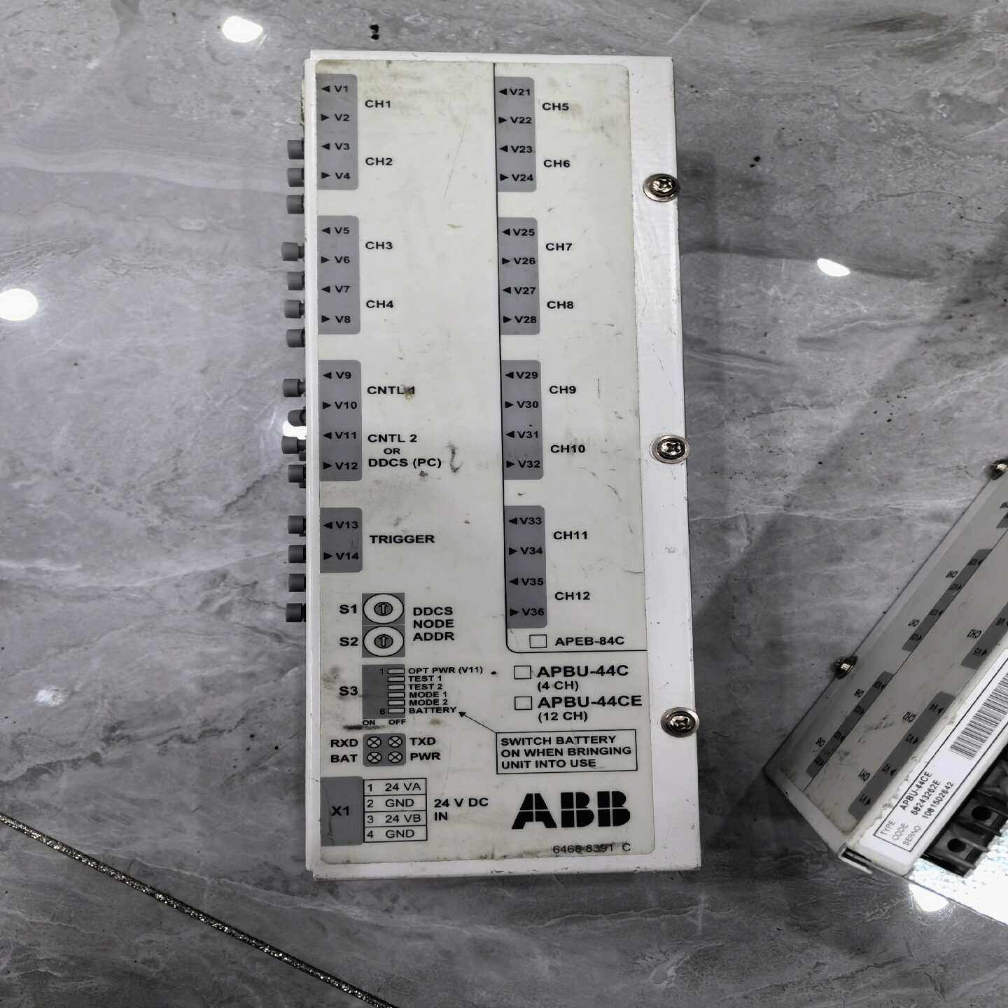 光纤分配器APBU44CE，双排的有几台议价询价