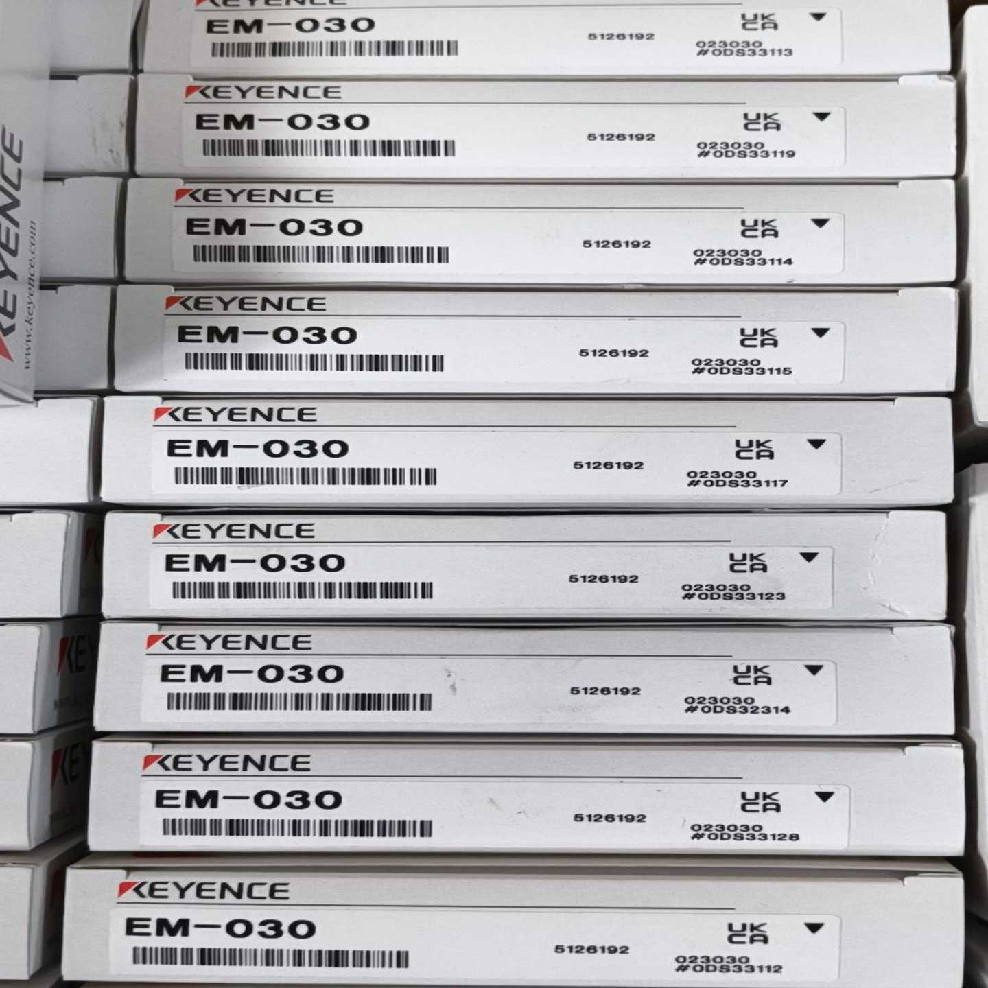 基恩士EM-030传感器，全新原装正品，盒码一致！配件齐全。-询价