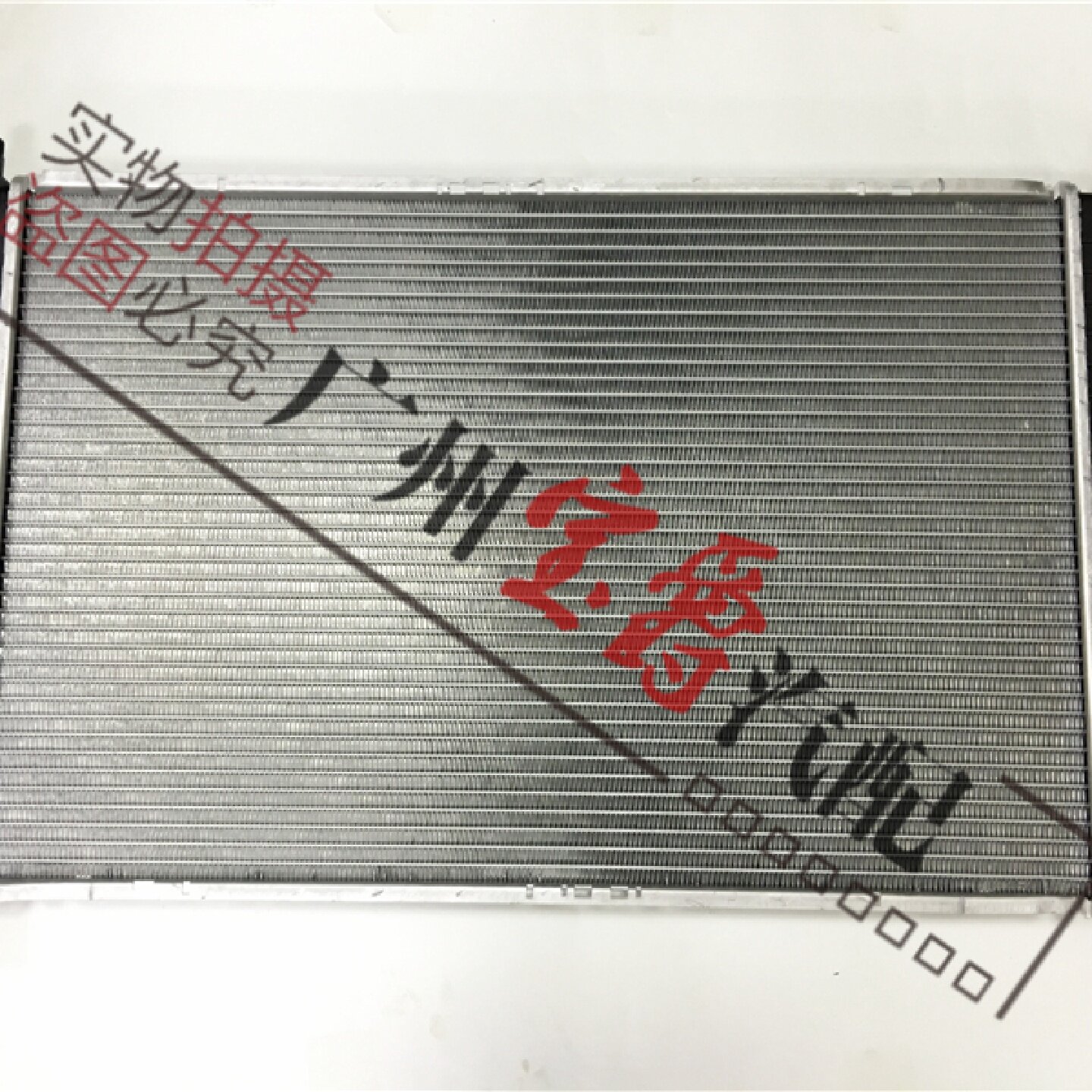 适用奔驰C级W203水箱C180散热器C200冷却器C230水箱C240C280C300