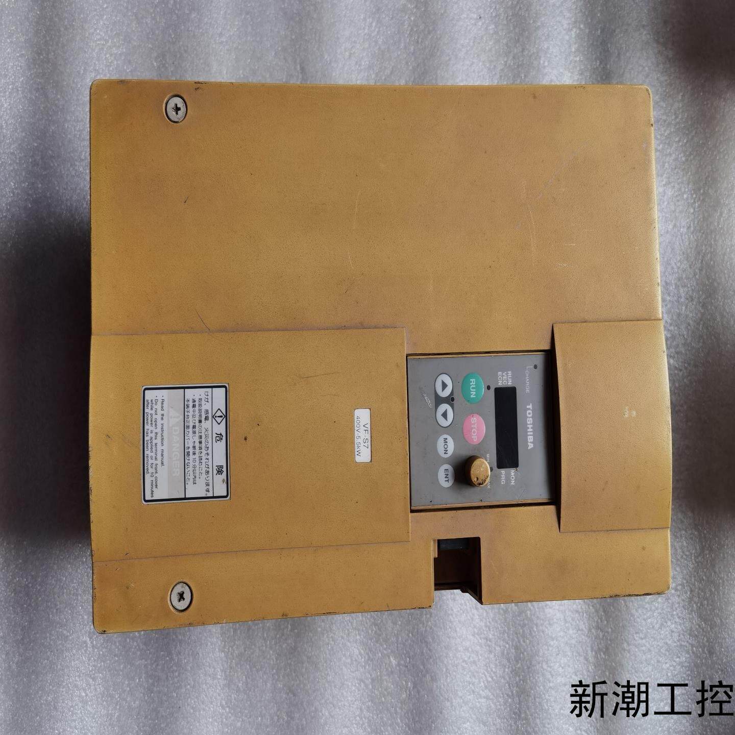 东芝变频器 VFS7-4055P物品实图拍摄具体成色如图议价议价商品