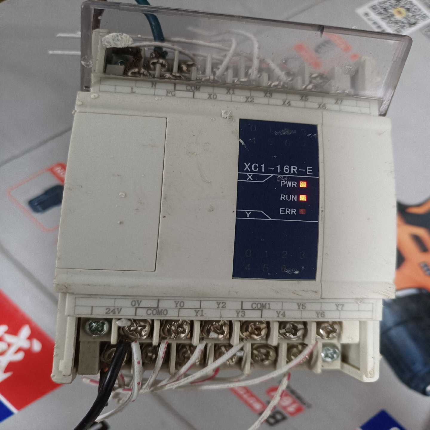 咨询-信捷XC1-16R-E,成色如图，功能正常！