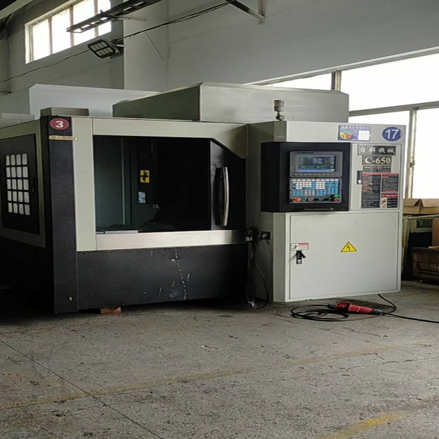 议价工厂置换大型设i备处理台群650雕铣机，新代系统，5.5KW/现货