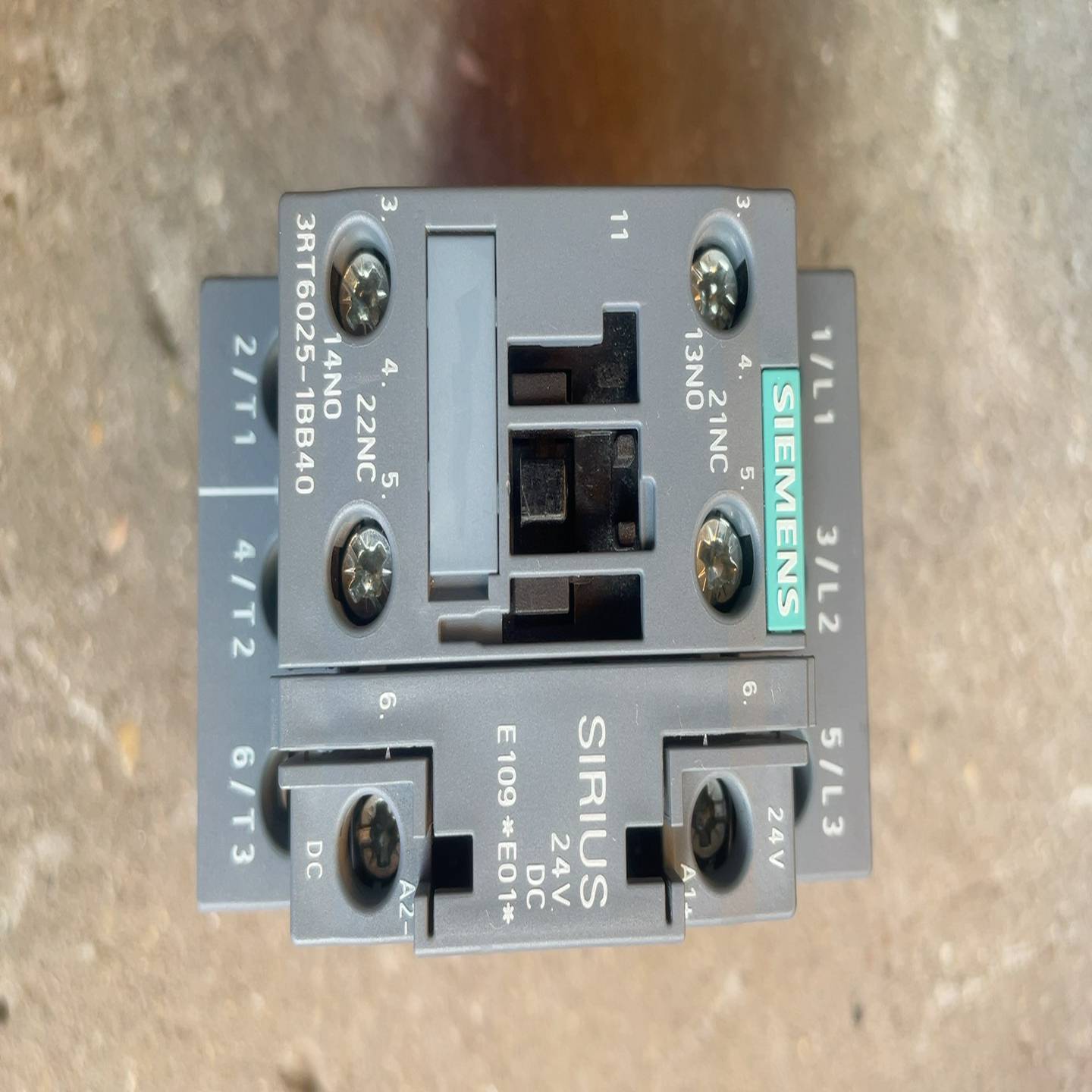 接触器3RT6025-1BB40询价