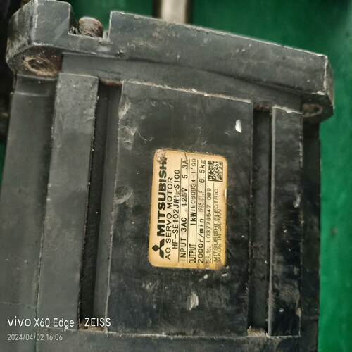 询价伺服电机，HF-SP102HF-SE102