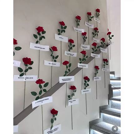 情人节日玫瑰花墙装饰店铺橱窗氛围感布置摆件网红拍照打卡道具