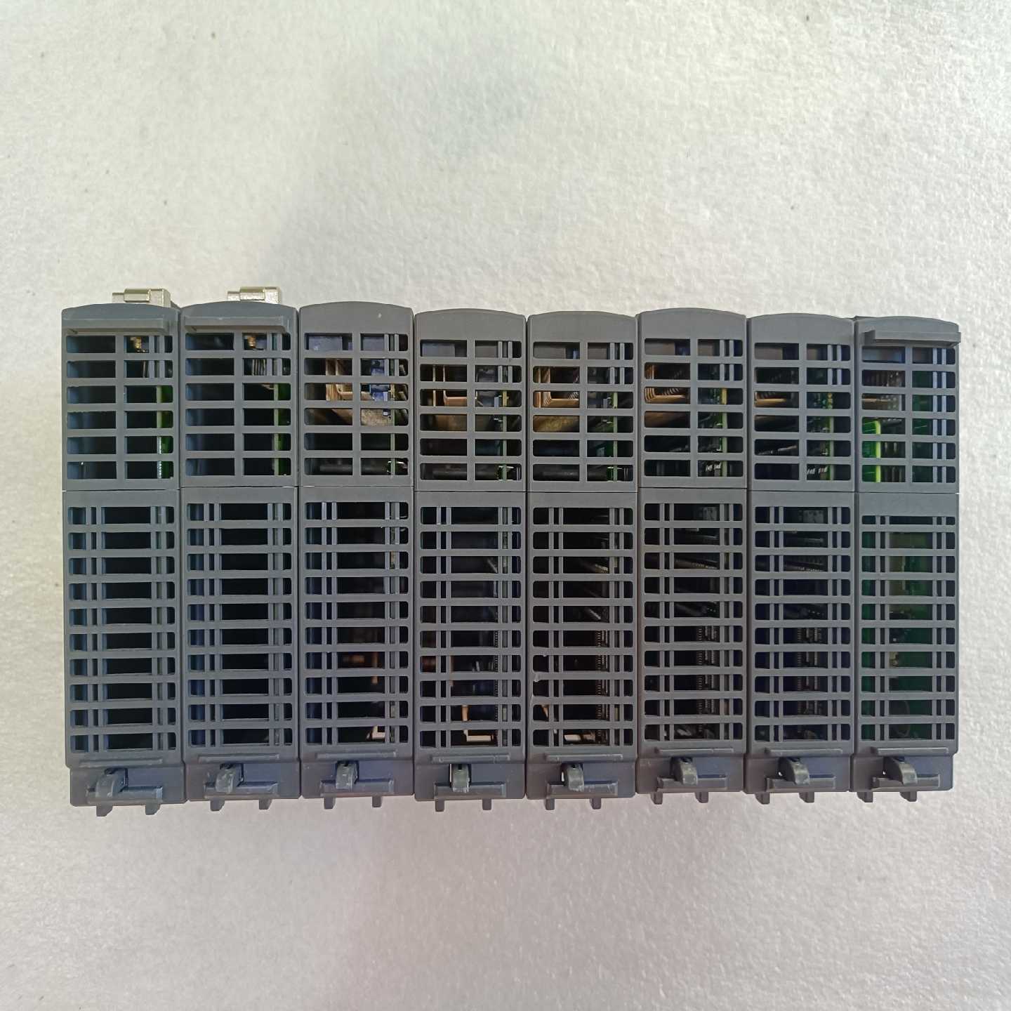 议价三菱模块XQJ71C24N-R2(2台）QX42维修/现货