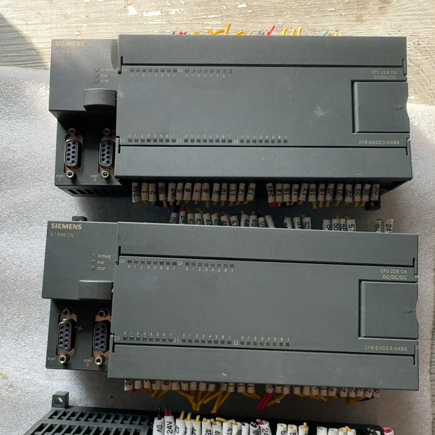 西门子S7-200CPU226CN，型号216-2AD2--议价商品