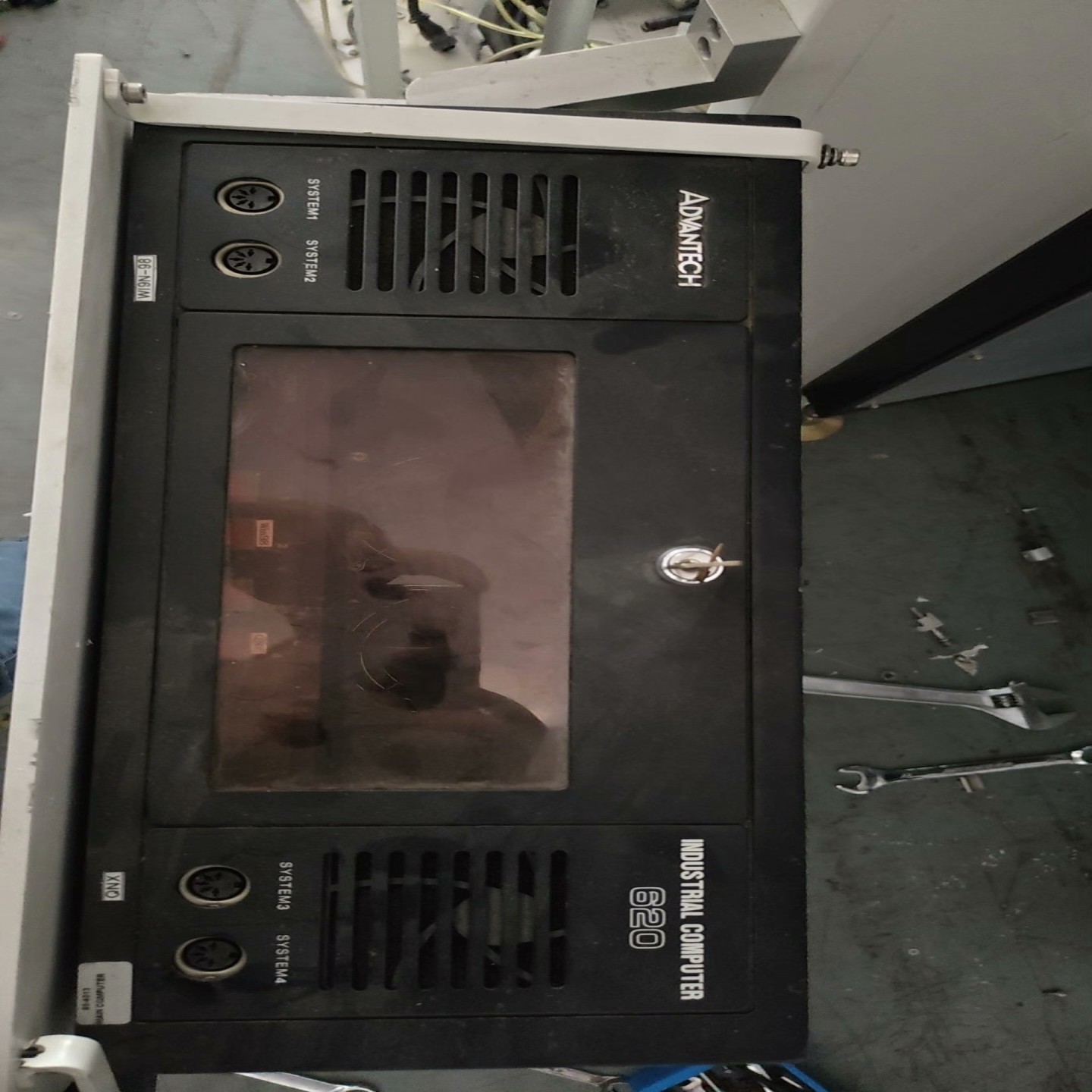 【请询价】工业级计算机出清型号为IPC-620适合多种工业应用环境