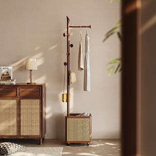 实木衣帽架卧室落地衣藤编篓黑胡桃木可移动挂衣架脏衣篓一体