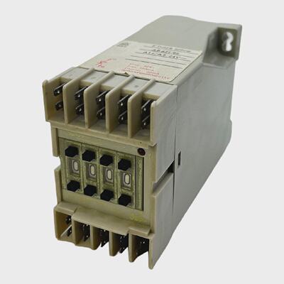 E. Doldshne AB621.95 Temporizador A1 A2 24V Umax  32V Imax