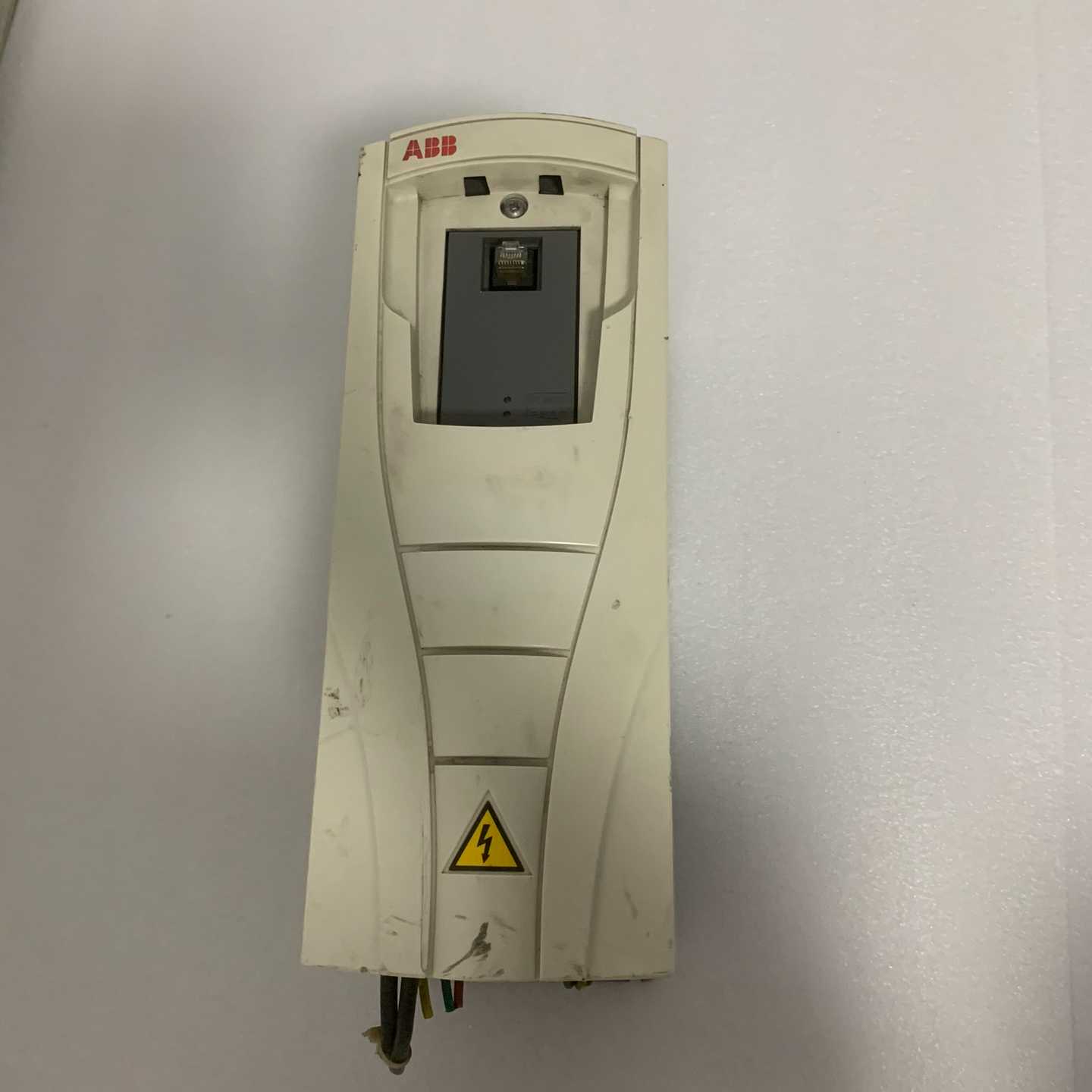 变频器ACS510-01-07A2-4测试【询价】