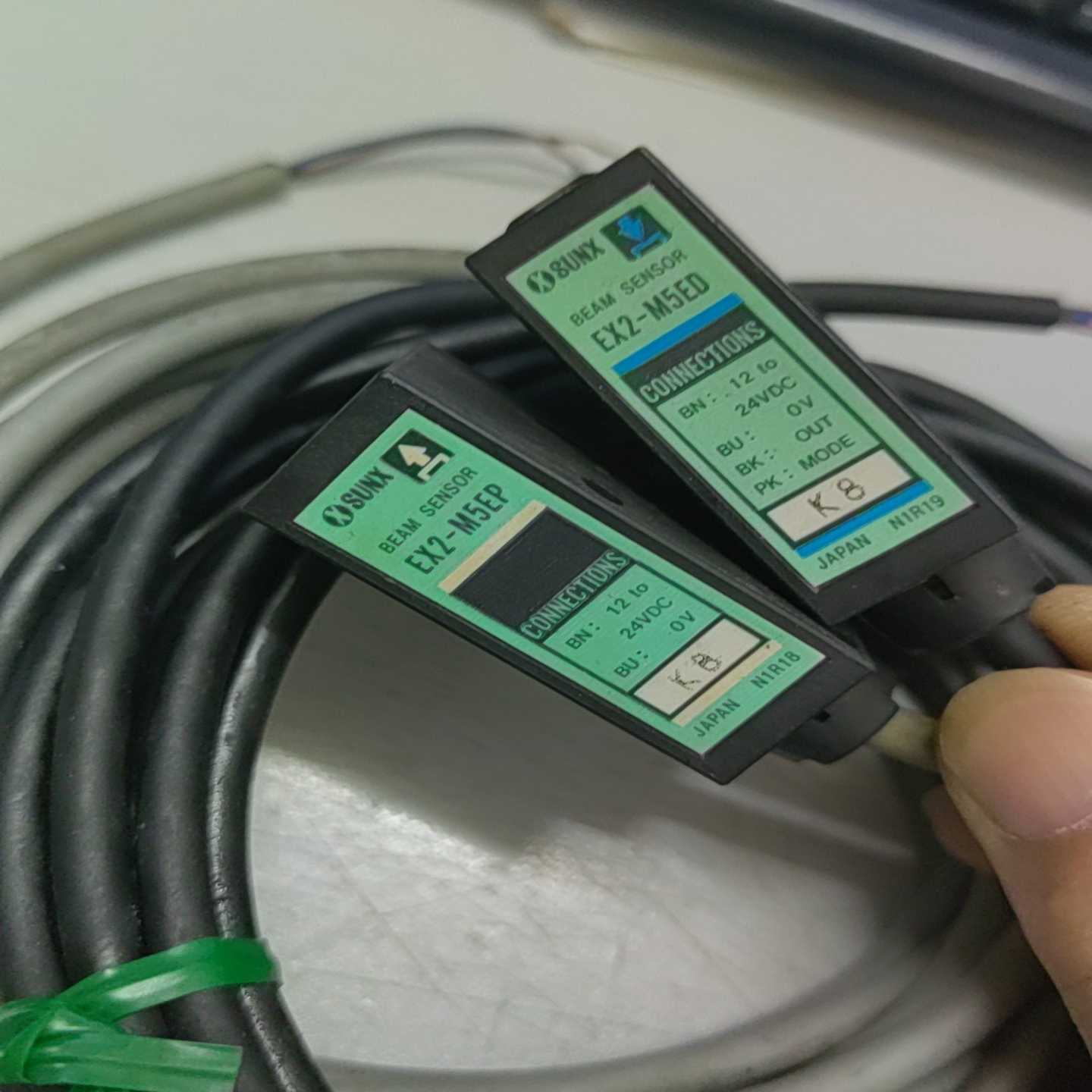 EX2-M5E 9成新 还剩一对~询价