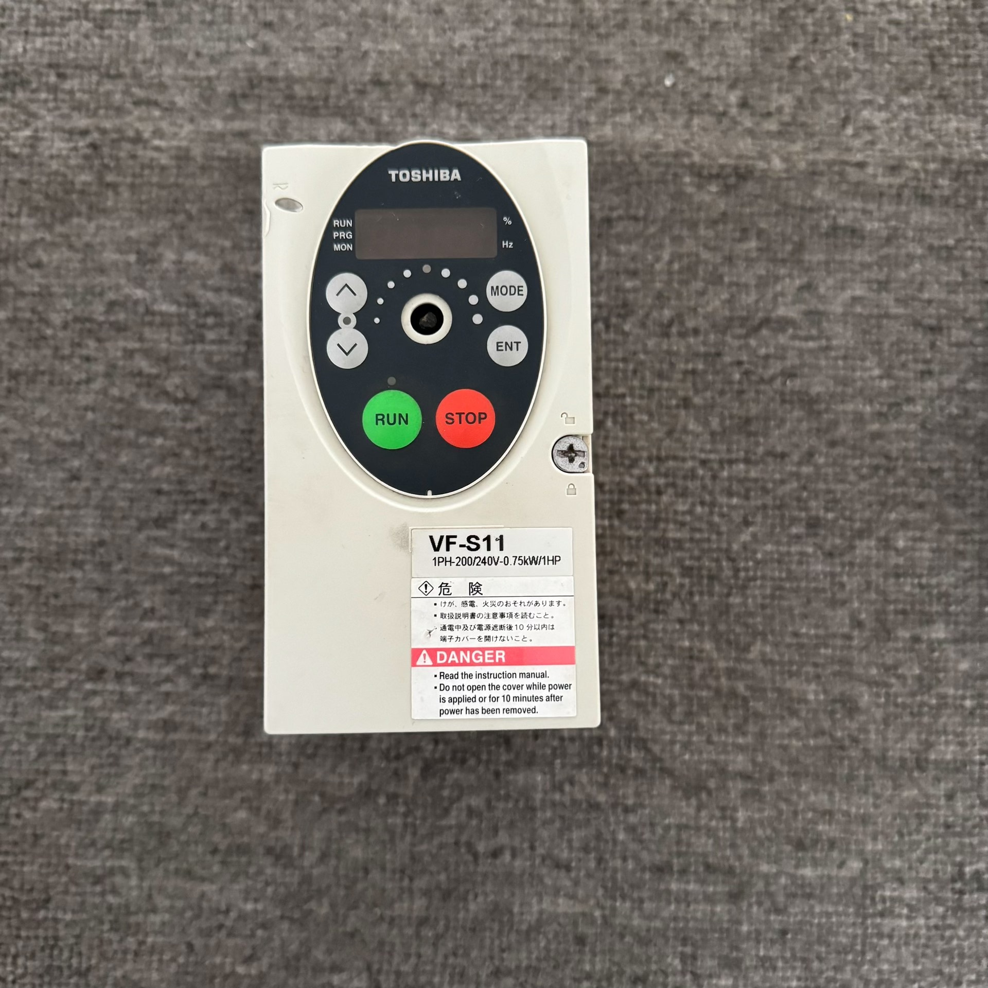 东芝VF-S11变频器型号VFS11S-2007PL-WN；议价