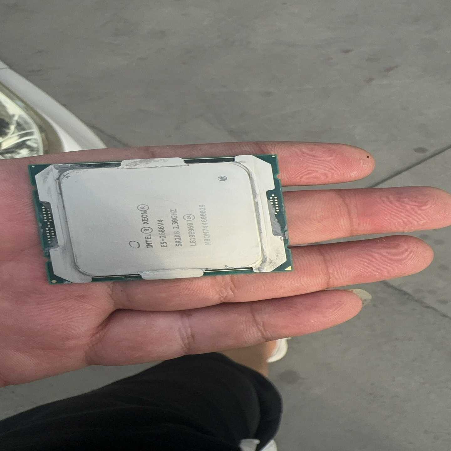 出30片2696v4--议价商品