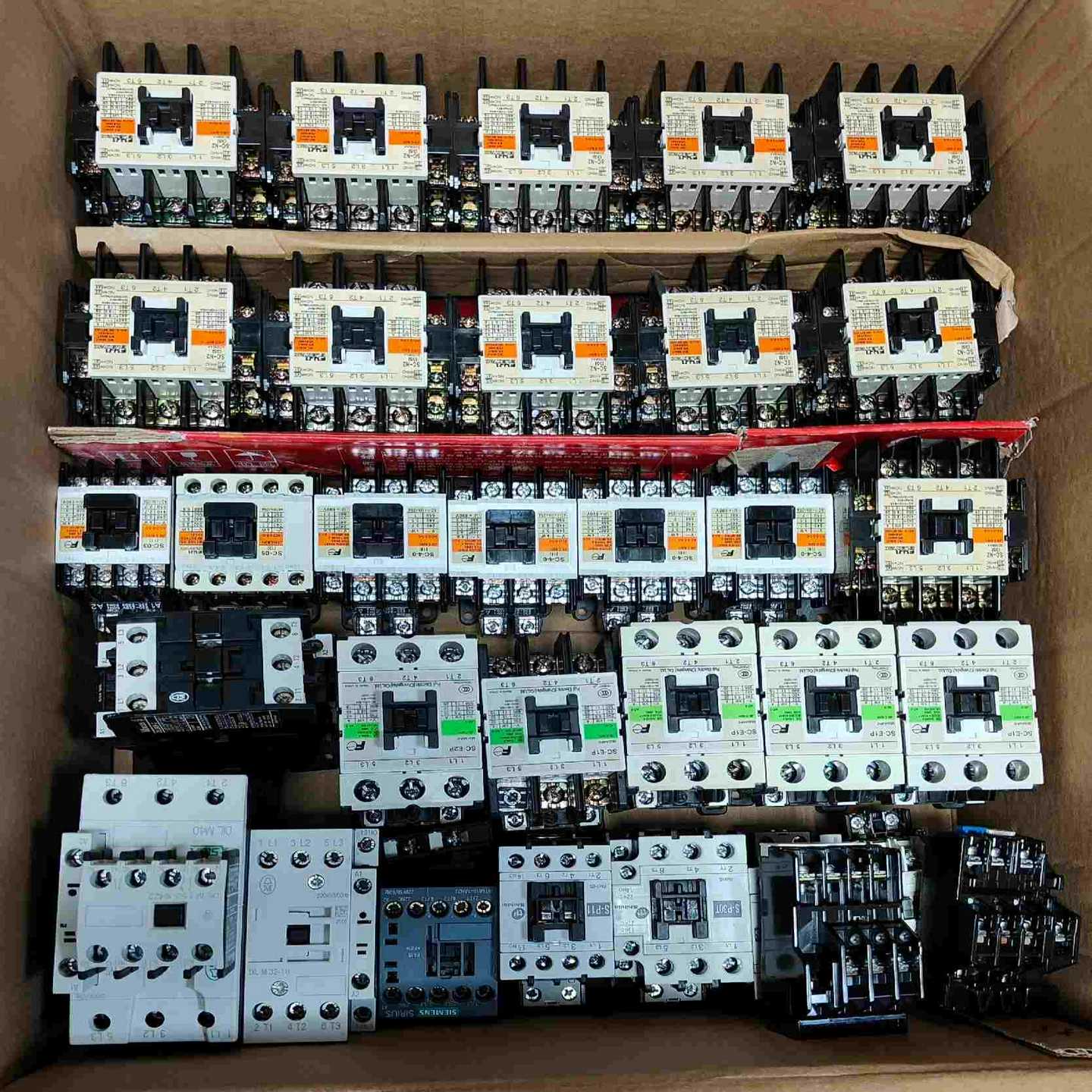 施耐德ATV71HD11N4Z变频器，全新原装，生产日期新，--议价商品