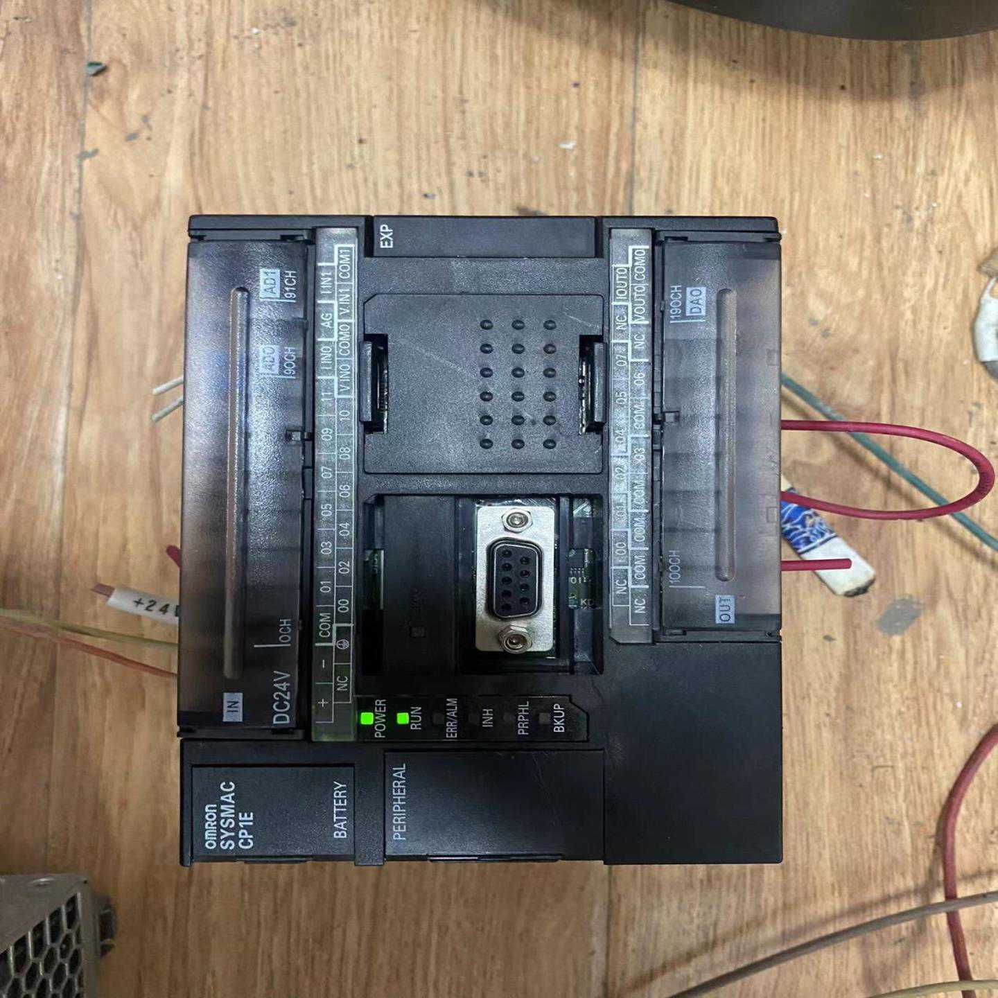 CP1E-NA20DT1-D  PLC 实物图(佳毅工控)