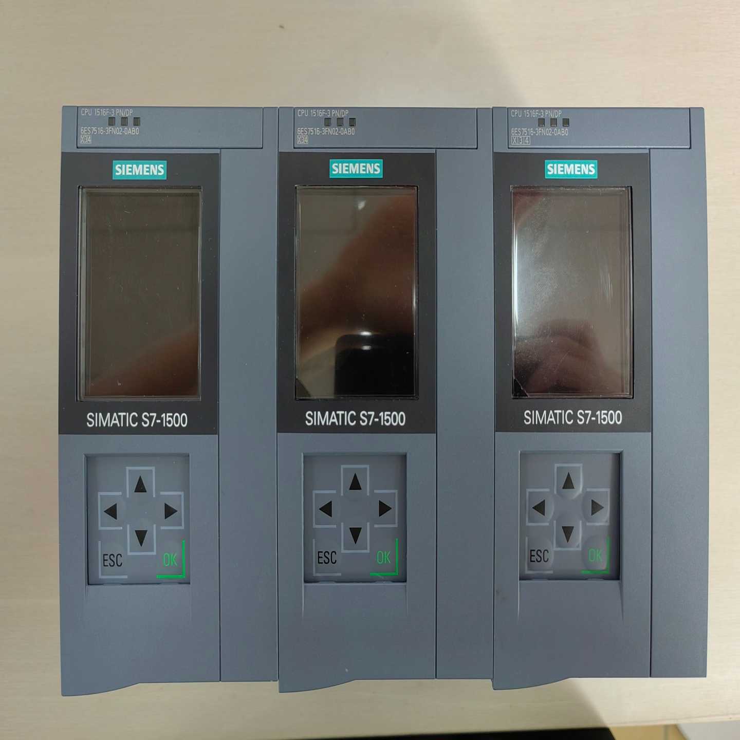 6ES7516-3FN02-0AB0西门子裸机99新现货--议价商品
