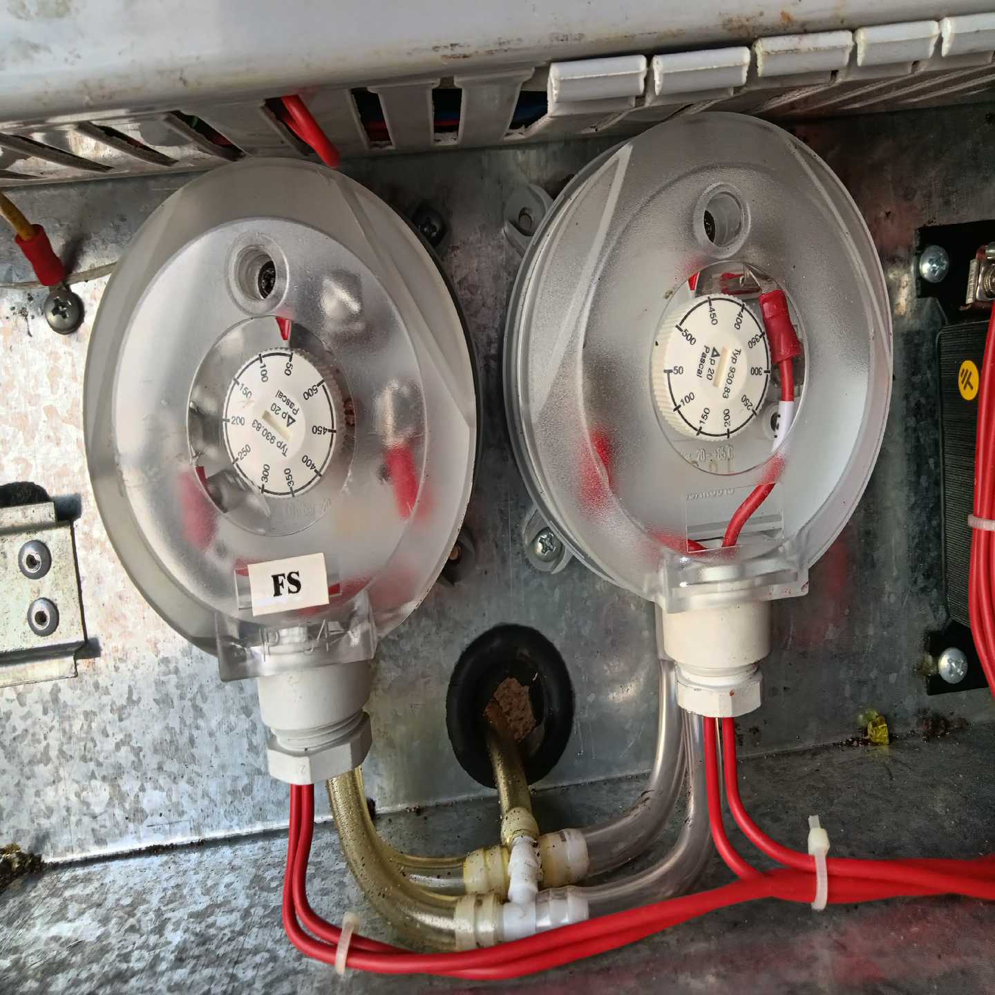 议价意大利CAREL空气压差开关V,需要的看好下单,现货/维修