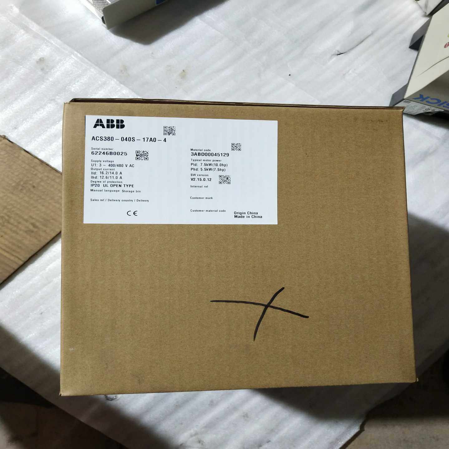 全新原装变频器ACS380-040S-17A0-4，7