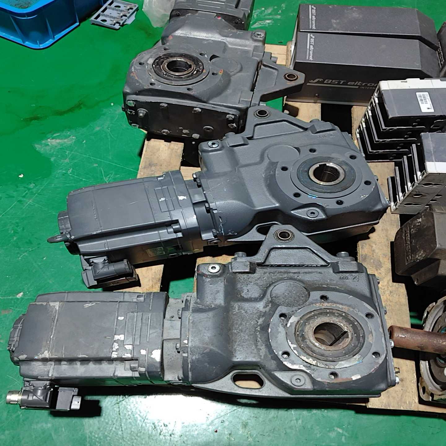 1FG1508-5PF33-2CV1-Z西门子伺服电机，德国议价