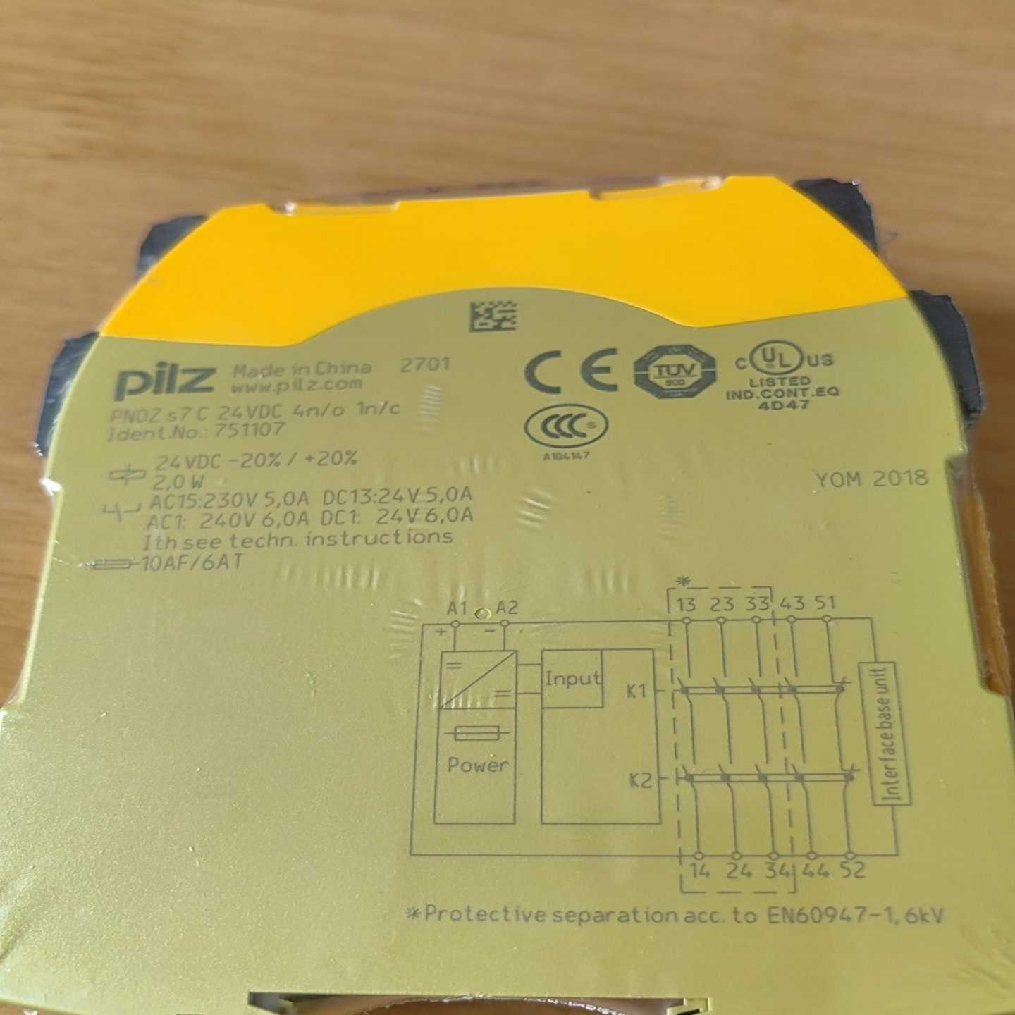 全新正品皮尔兹PNOZs7C751107，未拆封，包装-询价客服