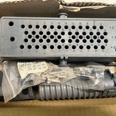 ABBOEM60018全新原装包装有些脏便宜议价