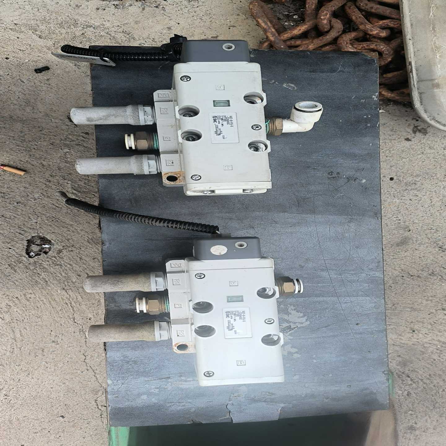 拆机两个进口，电磁阀SMC.VQ7-8-FG-S-3ZA04--议价商品
