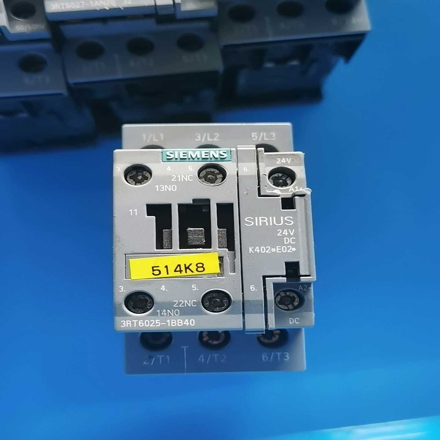 风电未用柜体接触器3RT6026-1BB40；议价