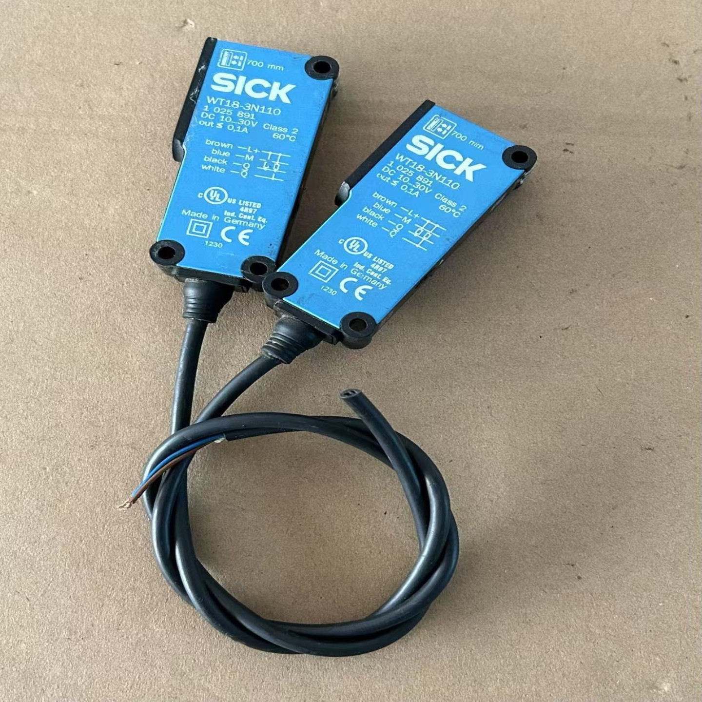 SICK西克光电开关WT18-3N110两个打包价有轻微--议价商品