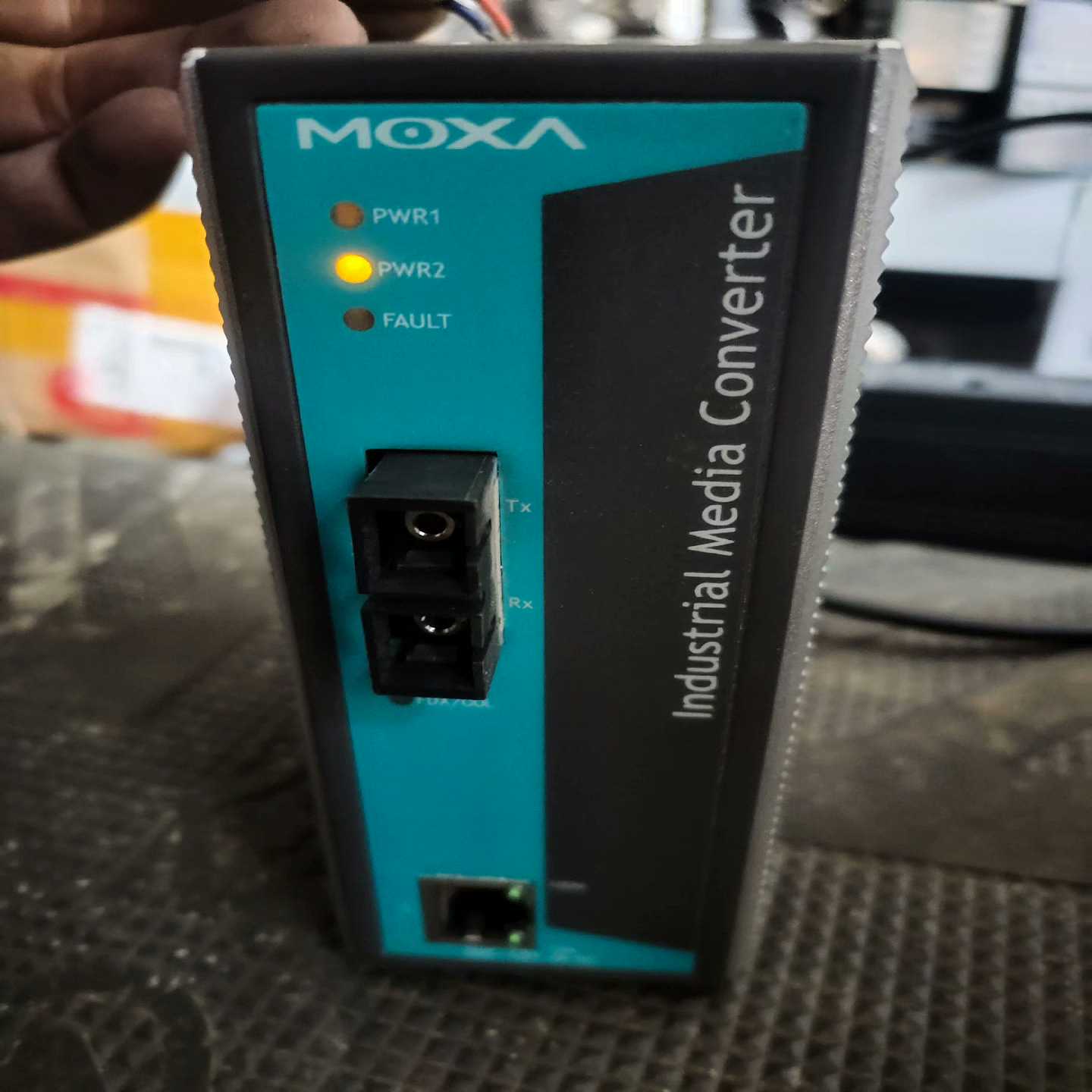 询价磨砂moxaIMC-101-M-SC光电转换器