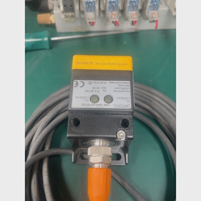 【议价】易福门接近开关GM705S-GIMC-4045-US,成色如图
